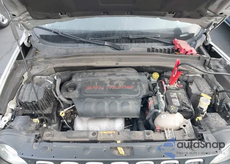 2018 Jeep Renegade Latitude Fwd from USA, damaged, VIN ZACCJABB4JPG96730